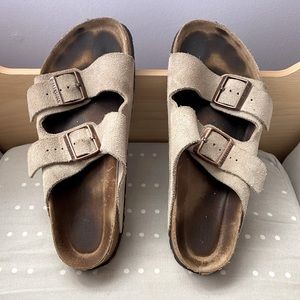 Birkenstock Arizona sandals, taupe suede with soft footbed